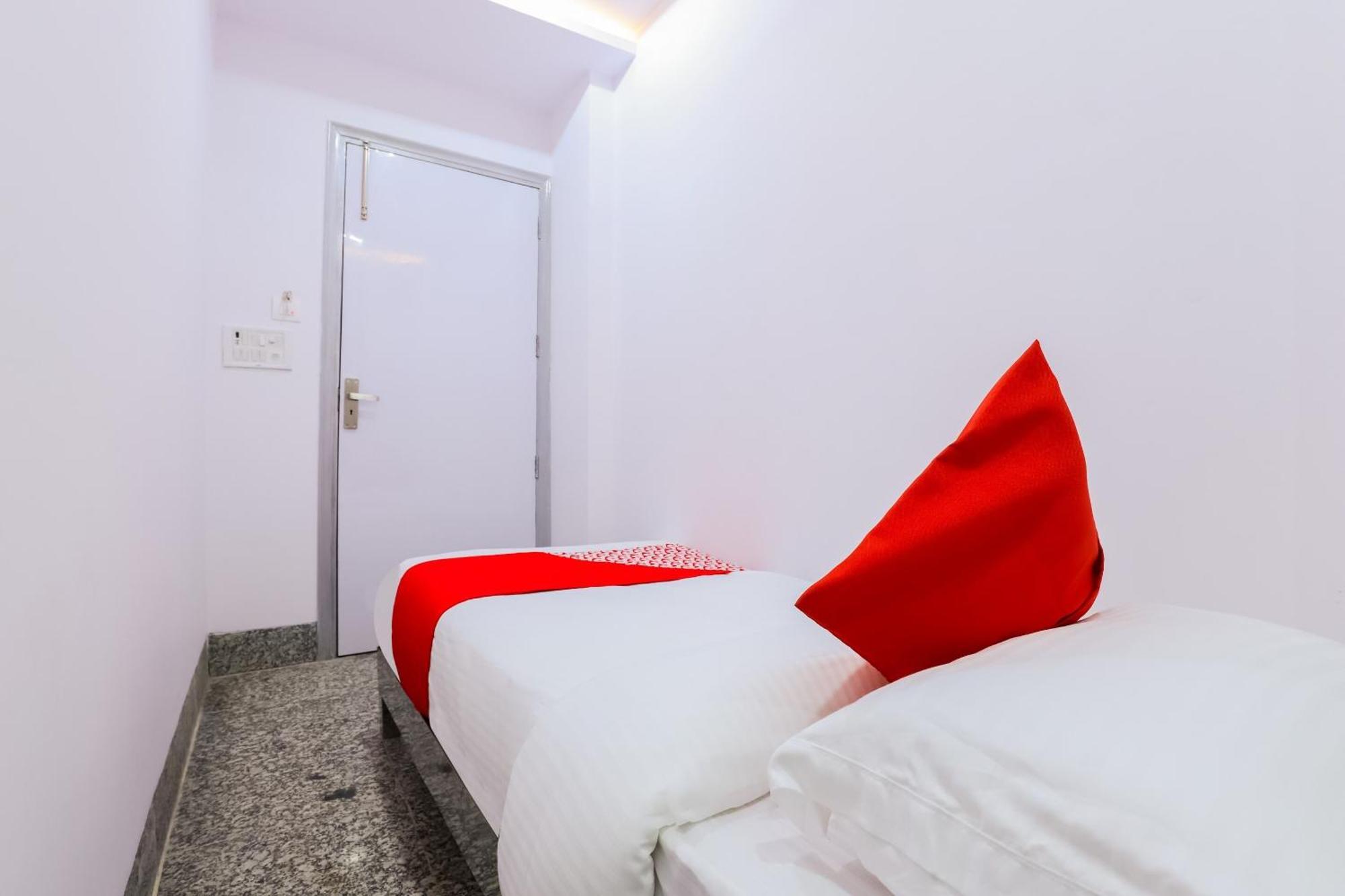 Hotel O New Tech India Delhi  Exterior photo